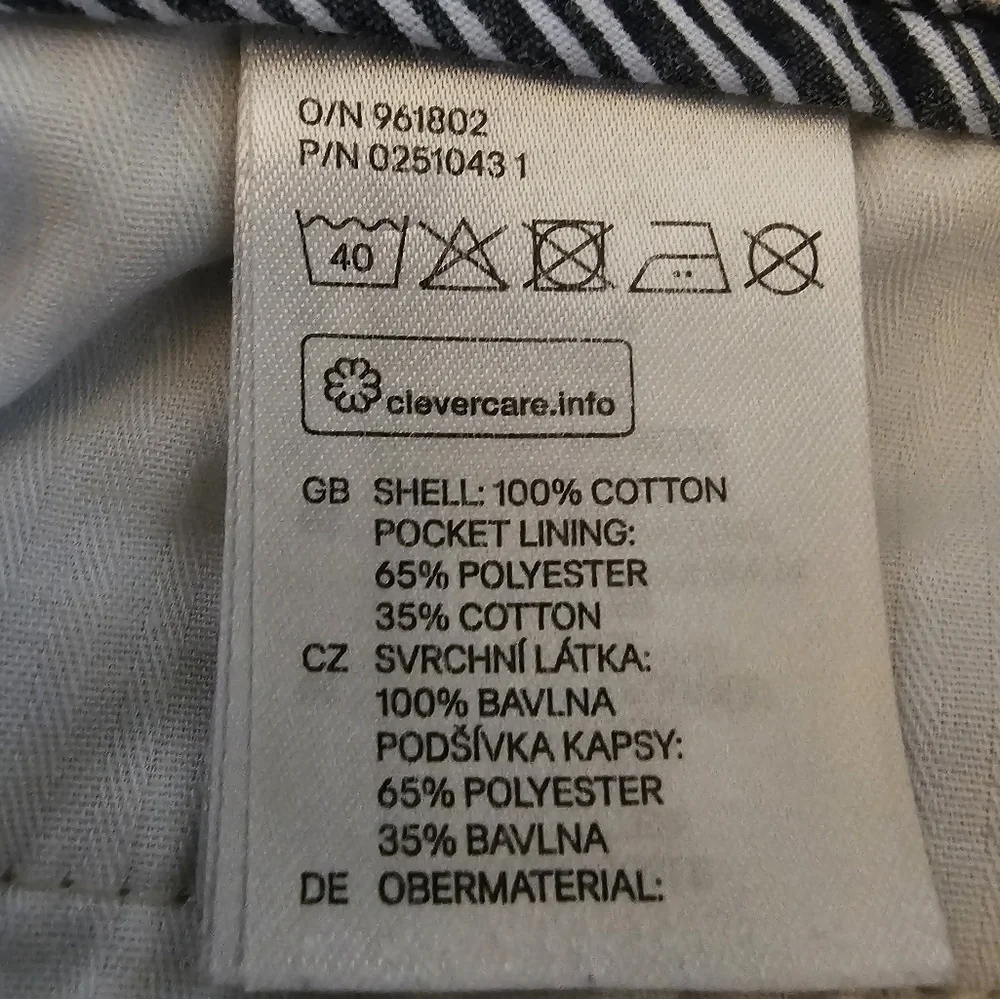 H & M Bermuda Shorts Size 32